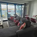 Sea View Over Valletta Harbour 3 Bedrooms 2 S4 *