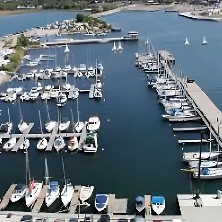 Sea View Over Valletta Harbour 3 Bedrooms 2 S4 *