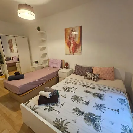 Sea View Over Valletta Harbour 3 Bedrooms 2 S4