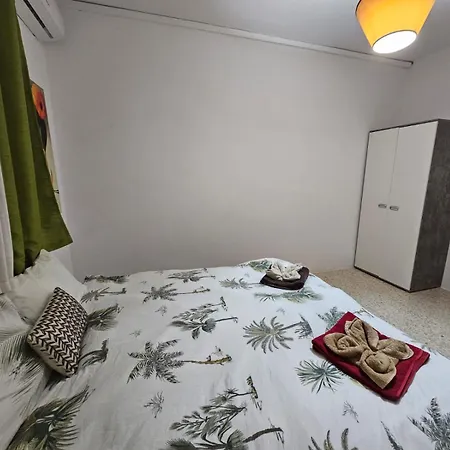 Sea View Over Valletta Harbour 3 Bedrooms 2 S4 *