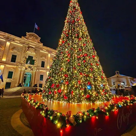 Sea View Over Valletta Harbour 3 Bedrooms 2 S4 Lejlighed