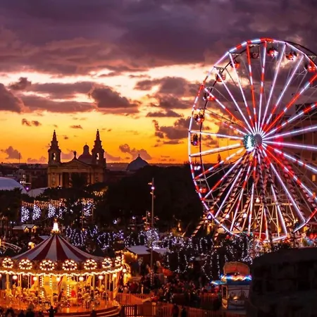 Apartamento Sea View Over Valletta Harbour 3 Bedrooms 2 S4 Sliema