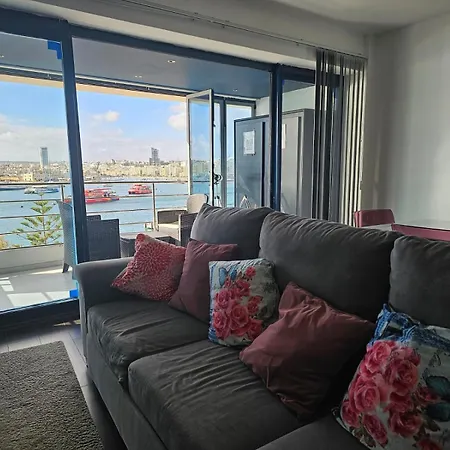 Appartement Sea View Over Valletta Harbour 3 Bedrooms 2 S4 *