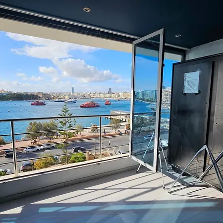 Appartement Sea View Over Valletta Harbour 3 Bedrooms 2 S4 *