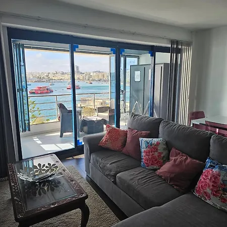 Apartamento Sea View Over Valletta Harbour 3 Bedrooms 2 S4 Sliema
