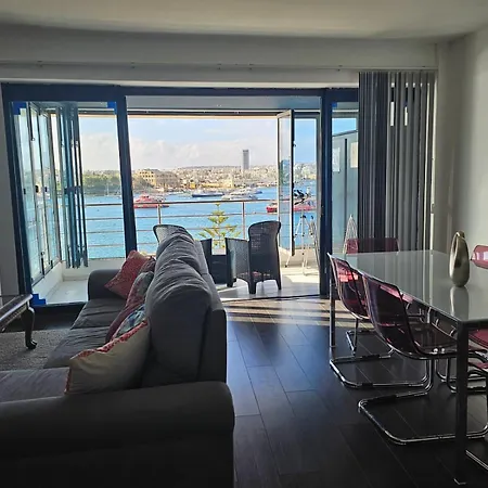 Apartamento Sea View Over Valletta Harbour 3 Bedrooms 2 S4 Sliema