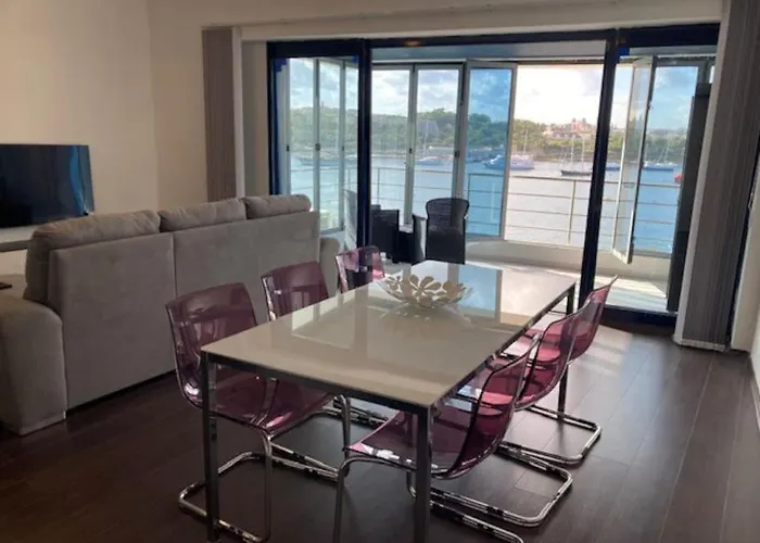 아파트 Sea View Over Valletta Harbour 3 Bedrooms 2 S4 슬리에마