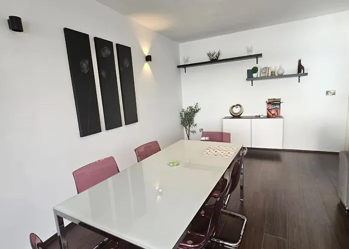 아파트 Sea View Over Valletta Harbour 3 Bedrooms 2 S4 *