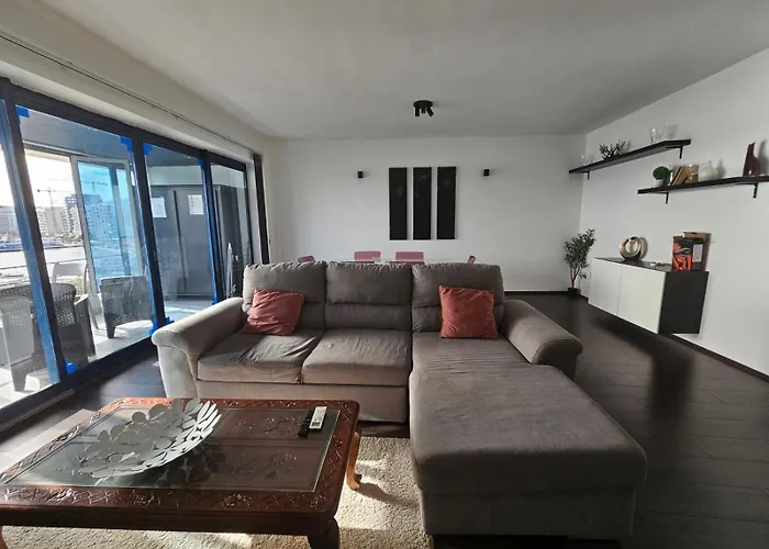 Sea View Over Valletta Harbour 3 Bedrooms 2 S4 아파트