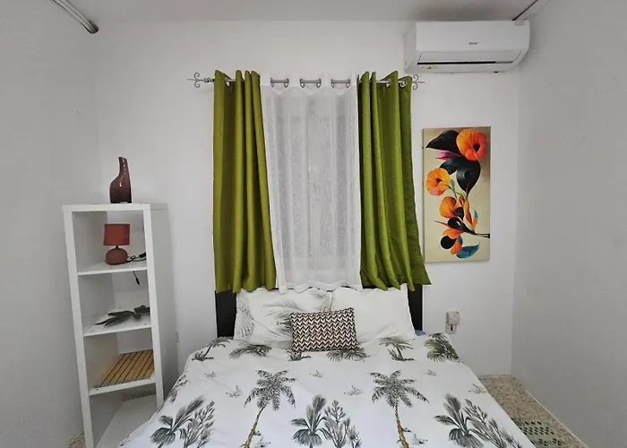 Sea View Over Valletta Harbour 3 Bedrooms 2 S4 아파트