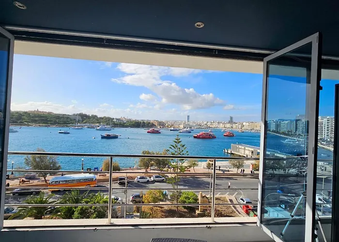 Sea View Over Valletta Harbour 3 Bedrooms 2 S4 슬리에마