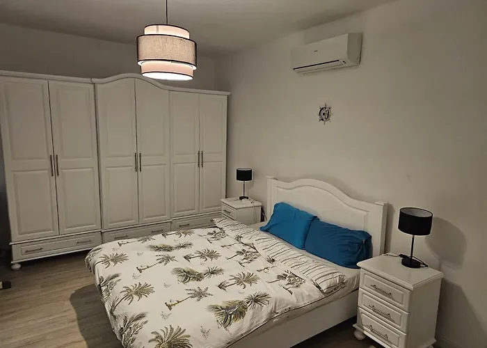 Sea View Over Valletta Harbour 3 Bedrooms 2 S4