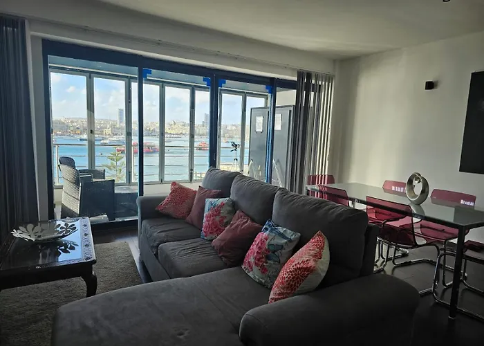 Sea View Over Valletta Harbour 3 Bedrooms 2 S4 * 슬리에마