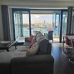 Lejlighed Sea View Over Valletta Harbour 3 Bedrooms 2 S4
