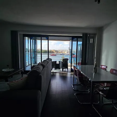 Sea View Over Valletta Harbour 3 Bedrooms 2 S4 סליאמה